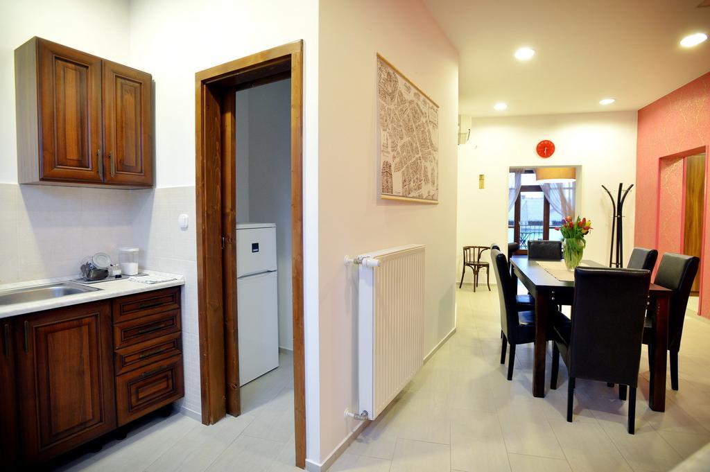 Corner Apartman Eger Cameră foto